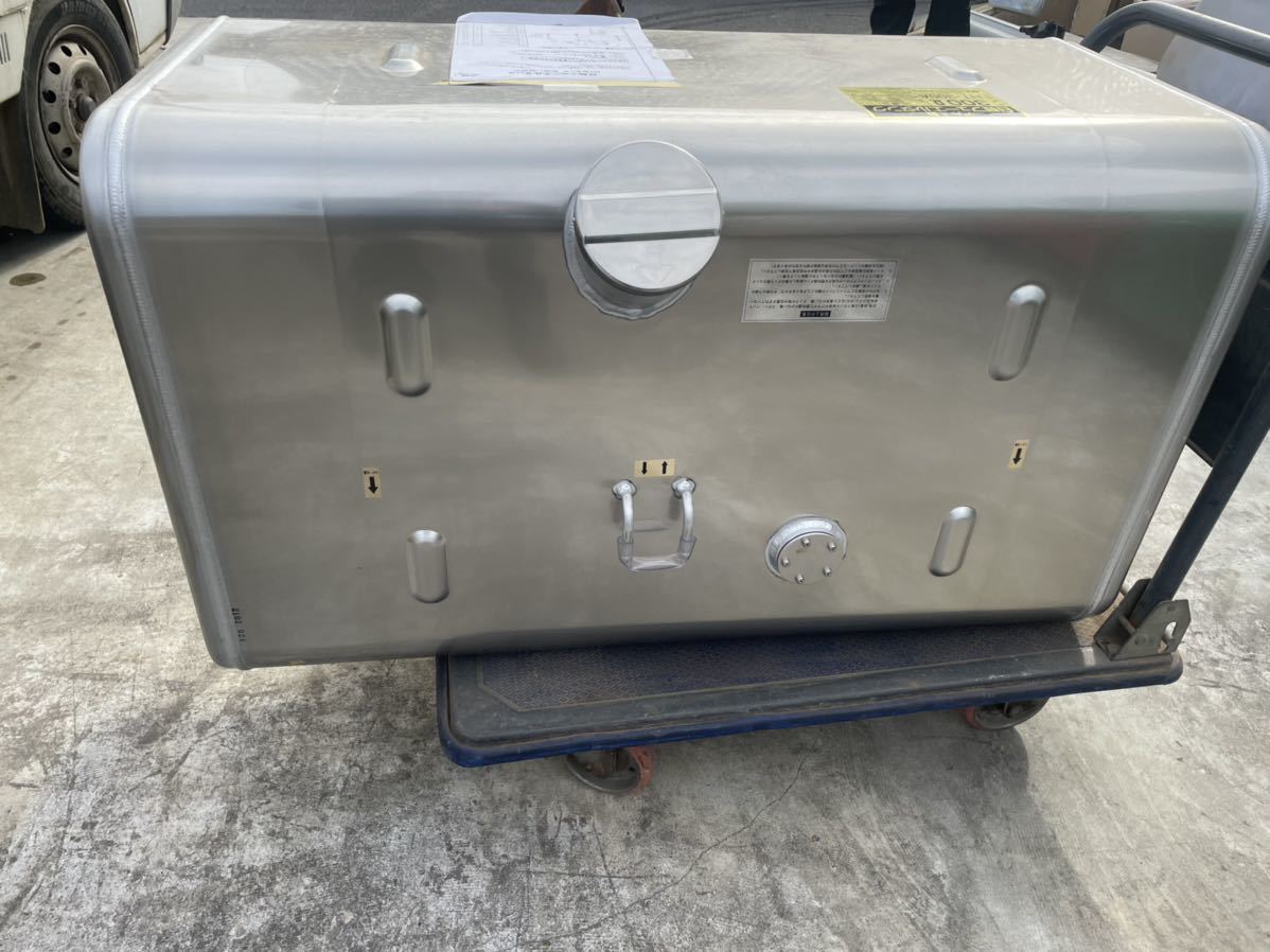 新品】大型トラック アルミ燃料タンク 300L (日経フューエルタンク
