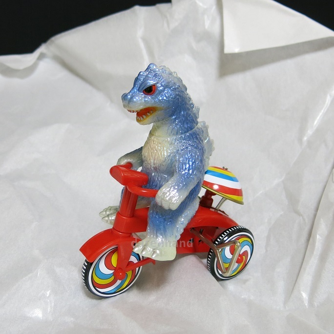 M1号 ゴジラ三輪車 蓄光 GID ソフビ 怪獣 sofvi M1GO GODZILLA（M1号  
