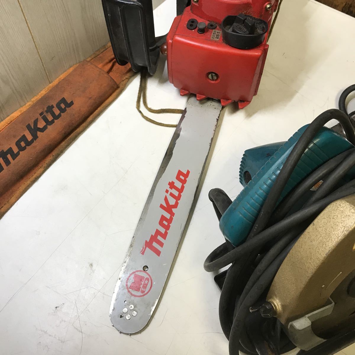 マキタ makita 丸ノコ チェーンソー　ドリル　3点まとめて　☆ ジャンク品