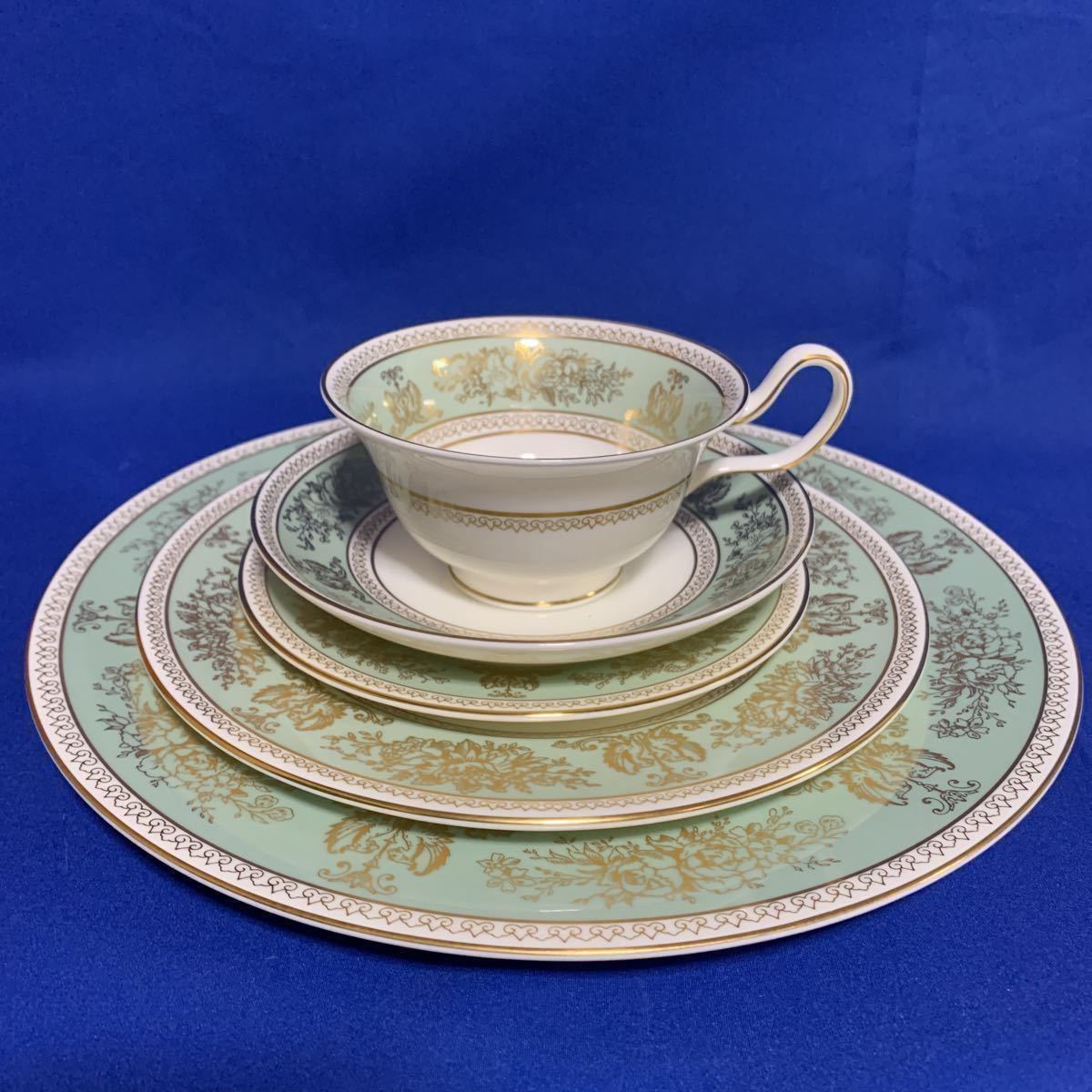WEDGWOOD ウェッジウッド コロンビア セージグリーン 黒壺 カップ 
