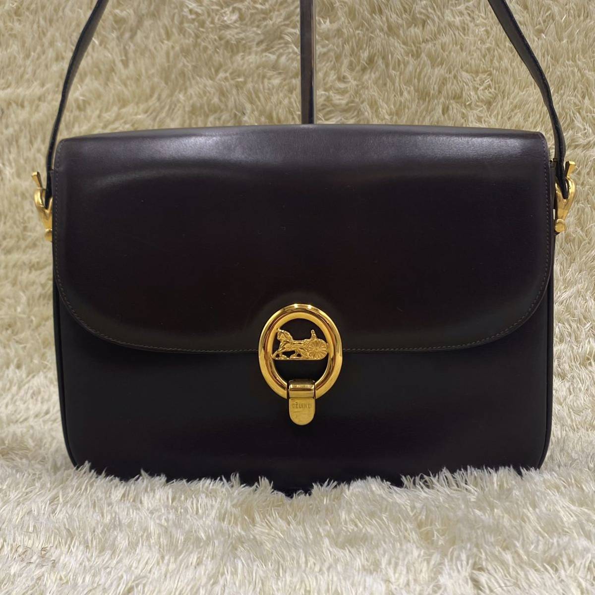 1円～ 極美品 CELINE セリーヌ ショルダーバッグ レザー カーフスキン 本革 馬車金具 ゴールド金具 ヴィンテージ 焦げ茶 ダークブラウン セリーヌ CELINE 1円 巾着型 ③ BrandCity