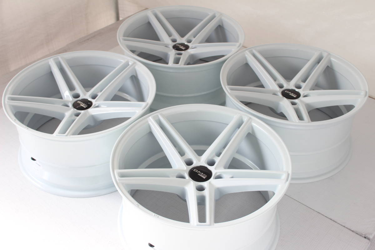 送料無料 18インチ 9J ＋15 5穴114.3 ホワイト ホイール4本セット 9.0J  