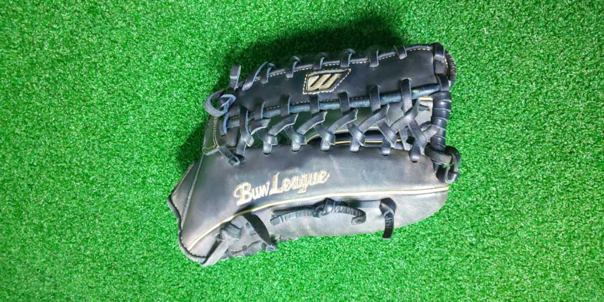 イチローモデル★MIZUNO★ミズノ★軟式★グローブ★グラブ★BuwLeague★ビューリーグ★Professional★外野手★中古 ミズノ グローブ イチローモデル イチローグローブの通販 レジャー・スポーツの価格比較ならビカム 野球グローブ