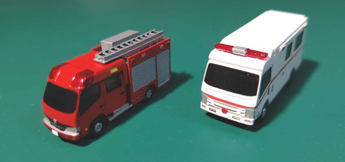 トミカ改造 自作品 いすゞエルフ トライハート型救急車 カーコレクション改造 いすゞエルフ トライハート救急車&消防ポンプ車