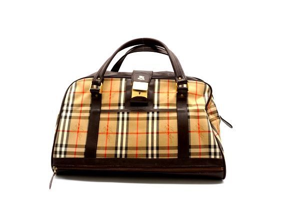ボストンバッグ バーバリーズ ノバチェック Burberrys キャンバス 鍵付き バーバリー BURBERRY（ボストンバッグ）のフリマアイテム一覧 | 1円 バーバリーノバチェックボストンバッグヴィンテージ旅行カバン ヴィンテージ 通販・人気ランキング ミニボストンバッグ 中古 「バーバリーボストンバッグ」の落札相場・落札価格
