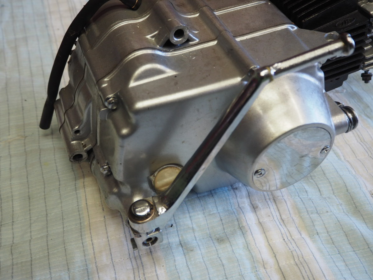 ホンダもどき 中華エンジン 実働 約80cc 機械式クラッチ 一応中華 