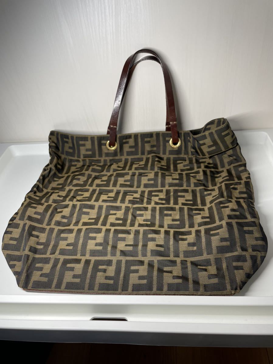 FENDI ズッカ 柄 フェンディ トートバッグ ブラウン 美品 FENDI トート 