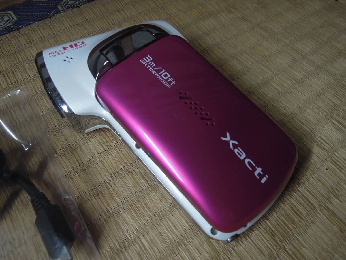 SANYO Xacti DMX-CA100 中古 SANYO Xacti DMX-CA100 防水ビデオカメラ