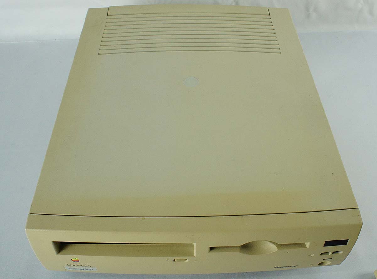 ジャンク】Macintosh Performa 6210 通電確認のみ