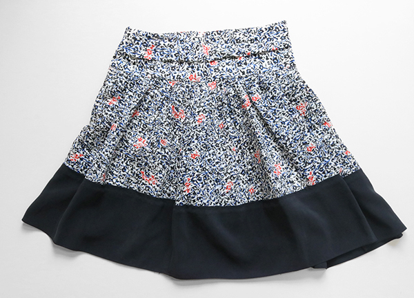 BALENCIAGA ◇国内正規品 シルク混 花柄フレアスカート (ホワイト  