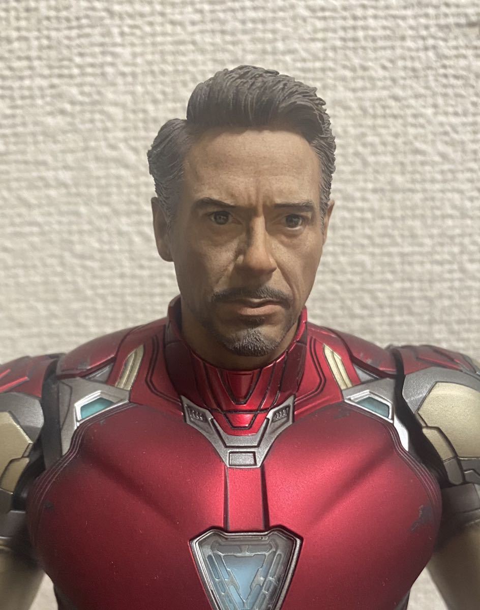 送料無料 トニースターク カスタム ヘッド 1/6 ホットトイズ HOTTOYS