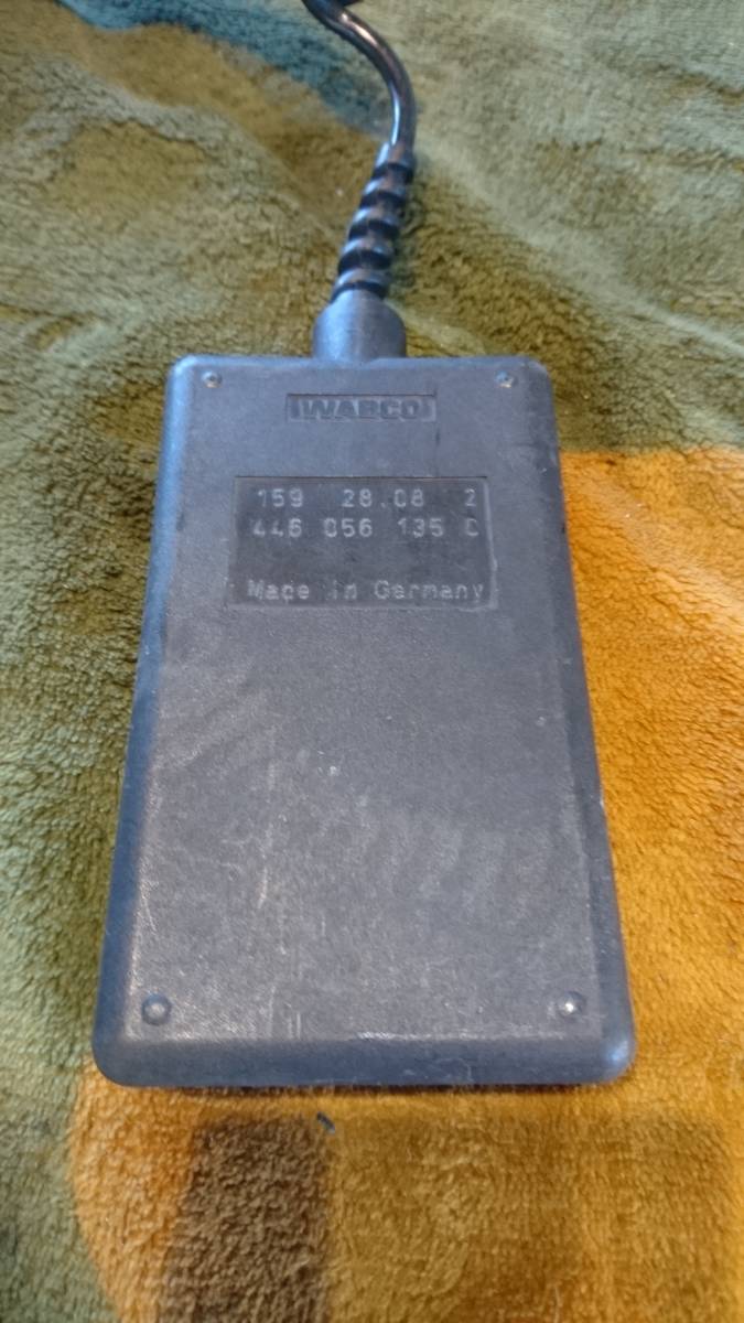 いすゞ エアサスコントローラー ISUZU いすゞ ギガ エアサス コントローラー R4-2-7