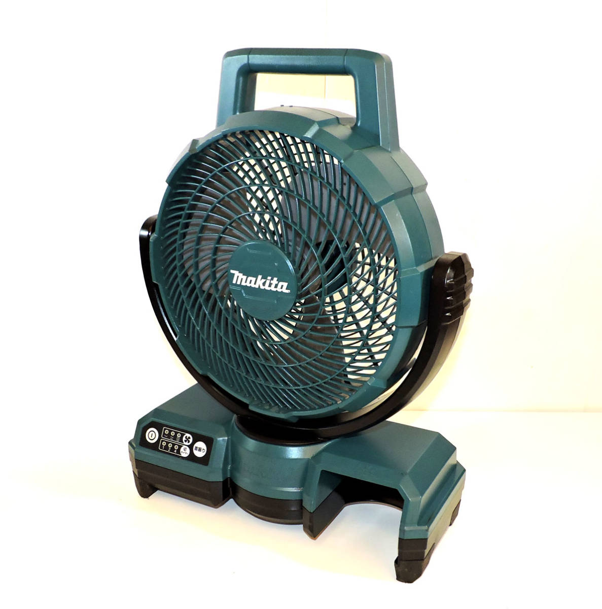 Makita マキタ 扇風機 美品 CF203D 中古品