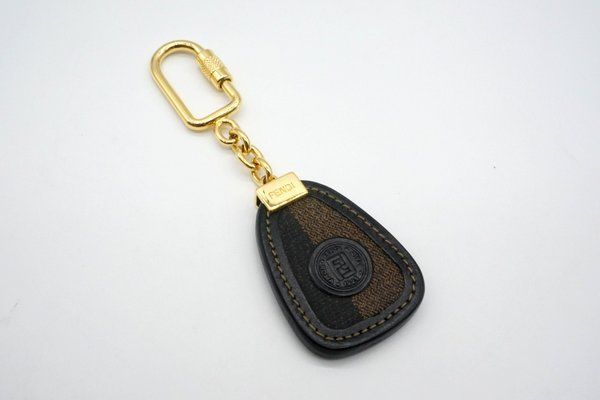 低価，HOT フェンディ ヴィンテージ キーホルダー キーリング FF ペカン ロゴ Unisex レザー 黒 ブラック 良品 FENDI 7243k(フェンディ)｜売買されたオークション情報、yahooの商品情報をアーカイブ公開 - オ フェンディ