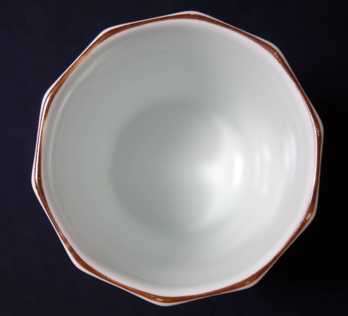 昭和バブル期 高品質 面取りコップ 色付きカサブランカ図 最高峰 陶磁器研究 柿右衛門様式 売買されたオークション情報 Yahooの商品情報をアーカイブ公開 オークファン Aucfan Com