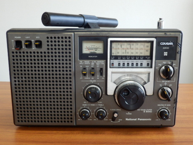 ◆ナショナル パナソニックRF-2200 クーガー2200◆BCLラジオFM，AM，SW短波/中波◆ジャンクで◆　