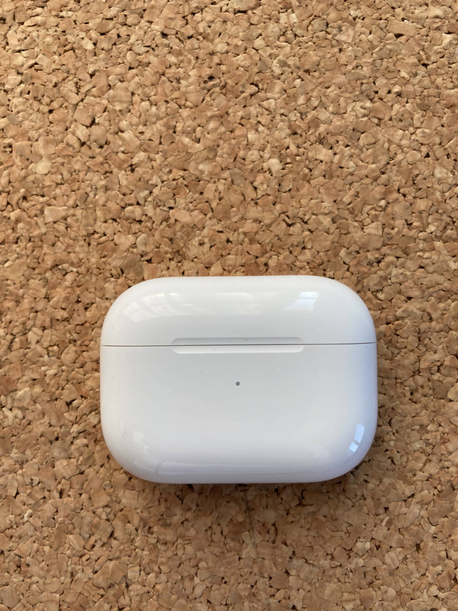 ★美品 AirPods Pro 付属品新品 ケース有 アップルストア購入 A2084 MWP22J/A★ AirPods Pro オーディオ機器 ミアック Proケース (第2世代)