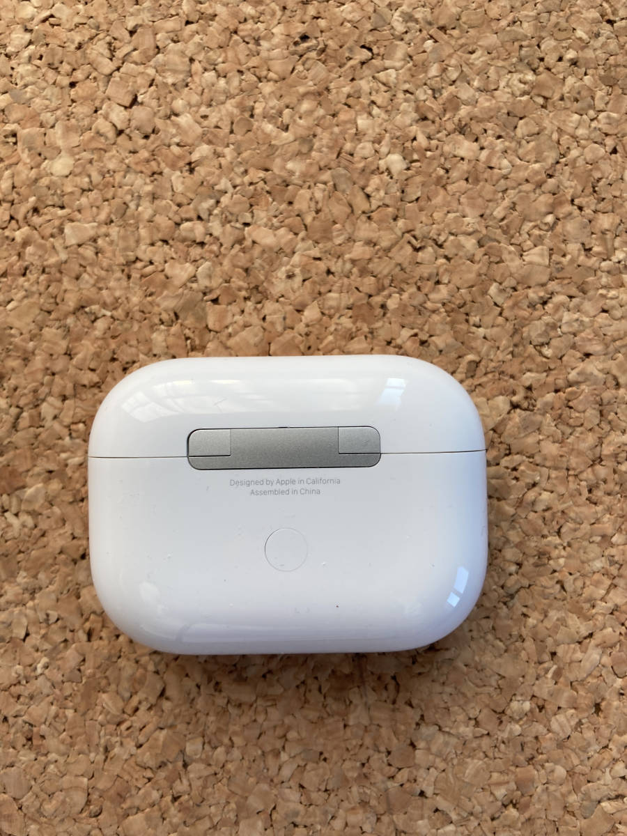 ★美品 AirPods Pro 付属品新品 ケース有 アップルストア購入 A2084 MWP22J/A★ AirPods Pro オーディオ機器 ミアック Proケース (第2世代)