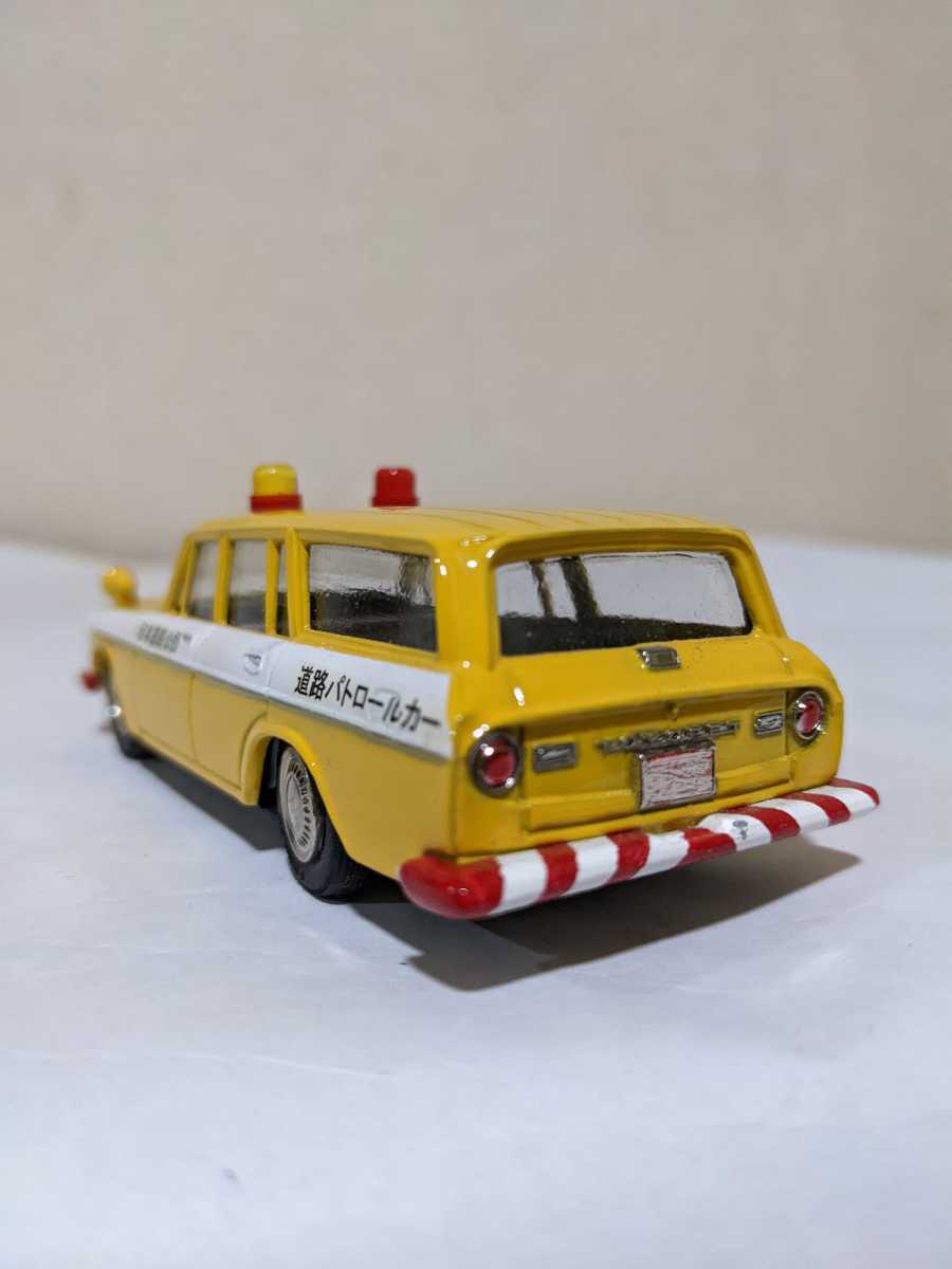 アンチモニーコレクション 1⁄43 日産 セドリック 330 個人タクシー