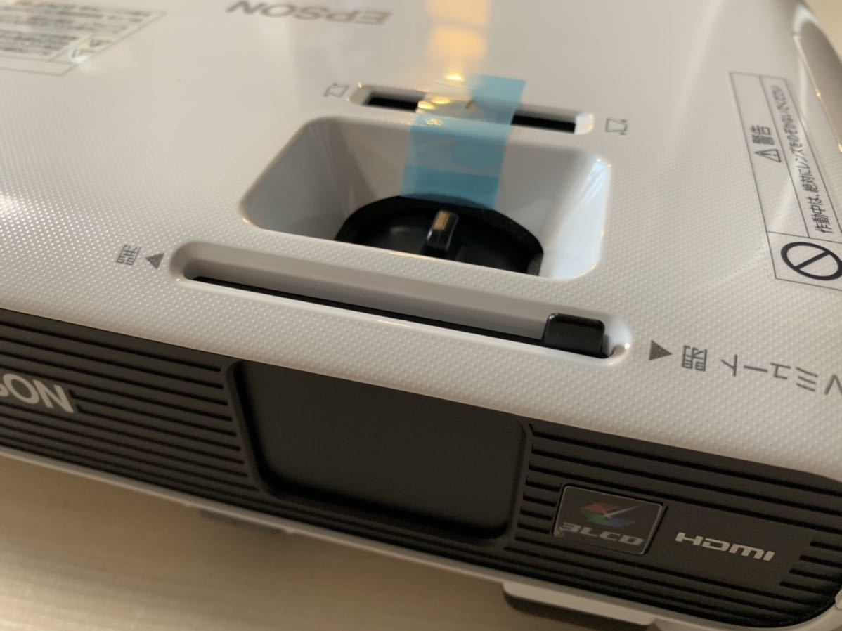 プロジェクター EPSON EB-S04(新古品) プロジェクター EB-S04 EPSON