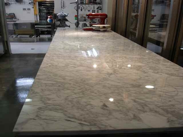 Yahoo!オークション - 天然白大理石 業務用 厨房のし台・作業台 【感謝