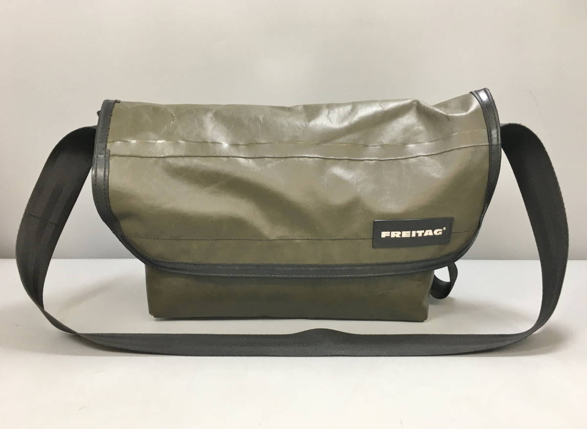 フライターグ FREITAG ショルダーバッグ カーキ系 メンズ 2202LR123