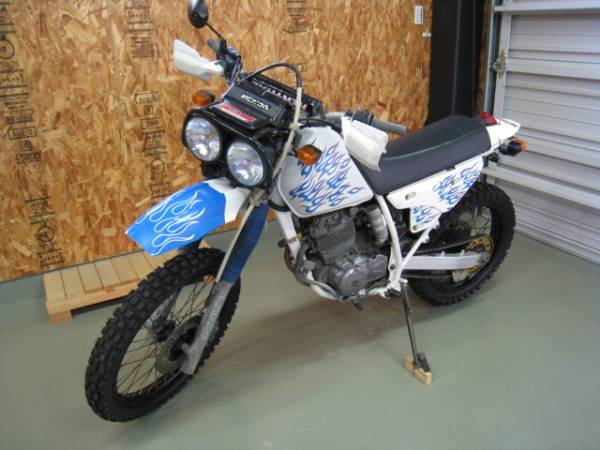 XLR250 BAJA XR バハ　モタードベースに、_1