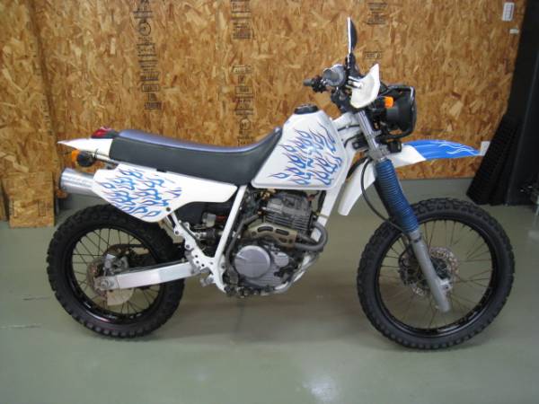 XLR250 BAJA XR バハ　モタードベースに、_2