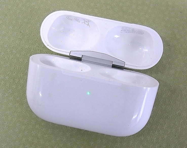 ☆Apple AirPods Pro A2190 アップル エアーポッズ プロ 充電
