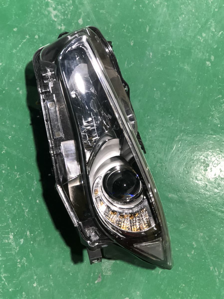 スカイライン V37 KOITO 日産 左 前期 100-23617 v37（ヘッドライト