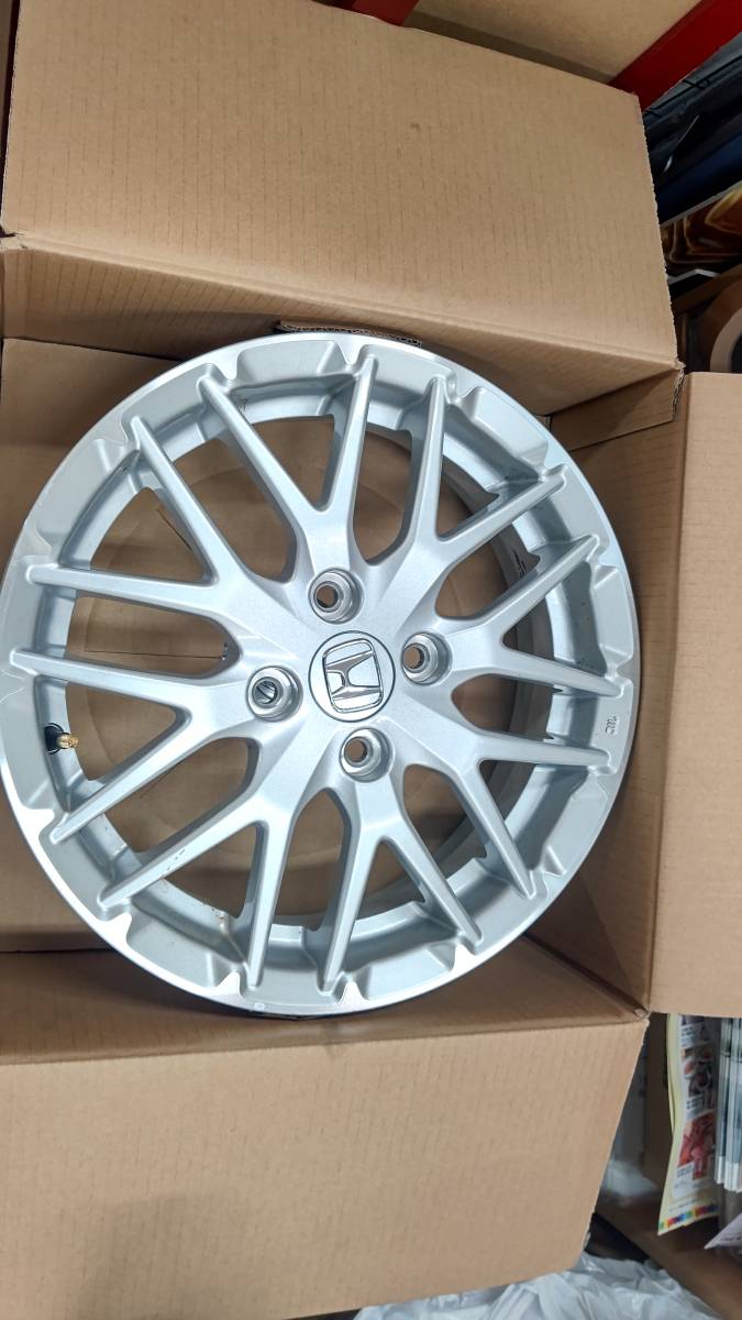ホンダ N-BOX Custom ターボ 15インチ純正ホイール（1台分