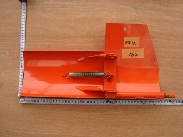 162◇クボタ RSP131 ロータリー左 サイドカバー 中古品 クボタ 保護