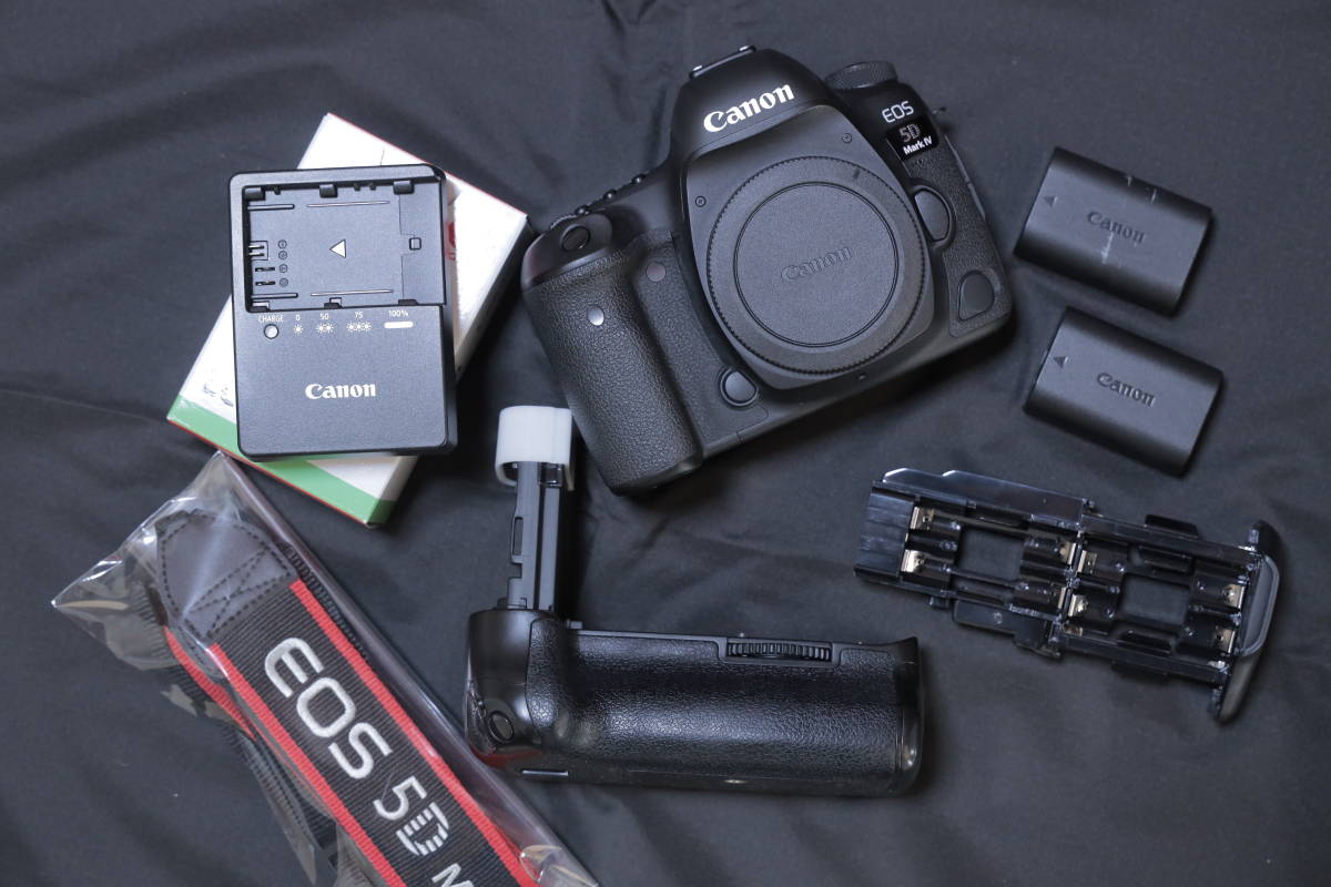 送料無料 中古 Canon EOS 5D Mark IV 5D4 マーク4 ボディ おまけ多数