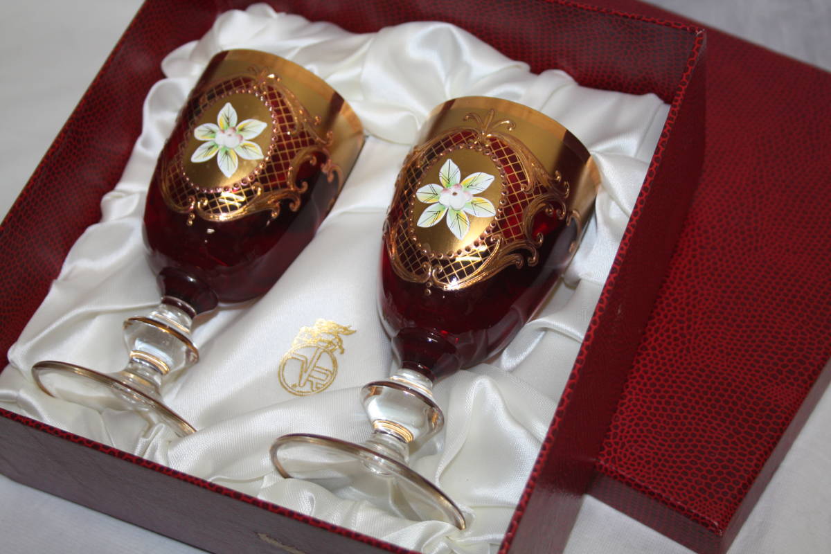 爆買い，お得 ヴェネチアングラス ペアグラス 赤 金色 金彩 花 箱あり ゴールド レッド ワイングラス(工芸ガラス)｜売買されたオークション情報、yahooの商品情報をアーカイブ公開 - オークファン 工芸ガラス