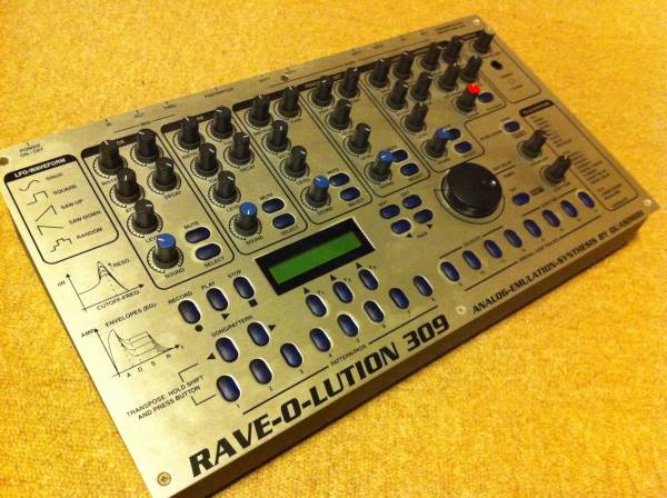 QUASIMIDI RAVE-O-LUTION 309 I/O拡張済み 心許ない 