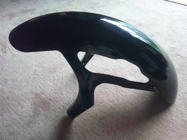 ducati純正 モンスターS2R1000用フロントフェンダー 黒（中古）_1