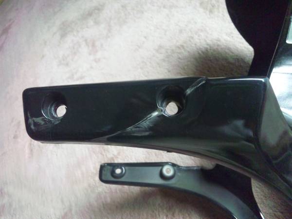 ducati純正 モンスターS2R1000用フロントフェンダー 黒（中古）_3