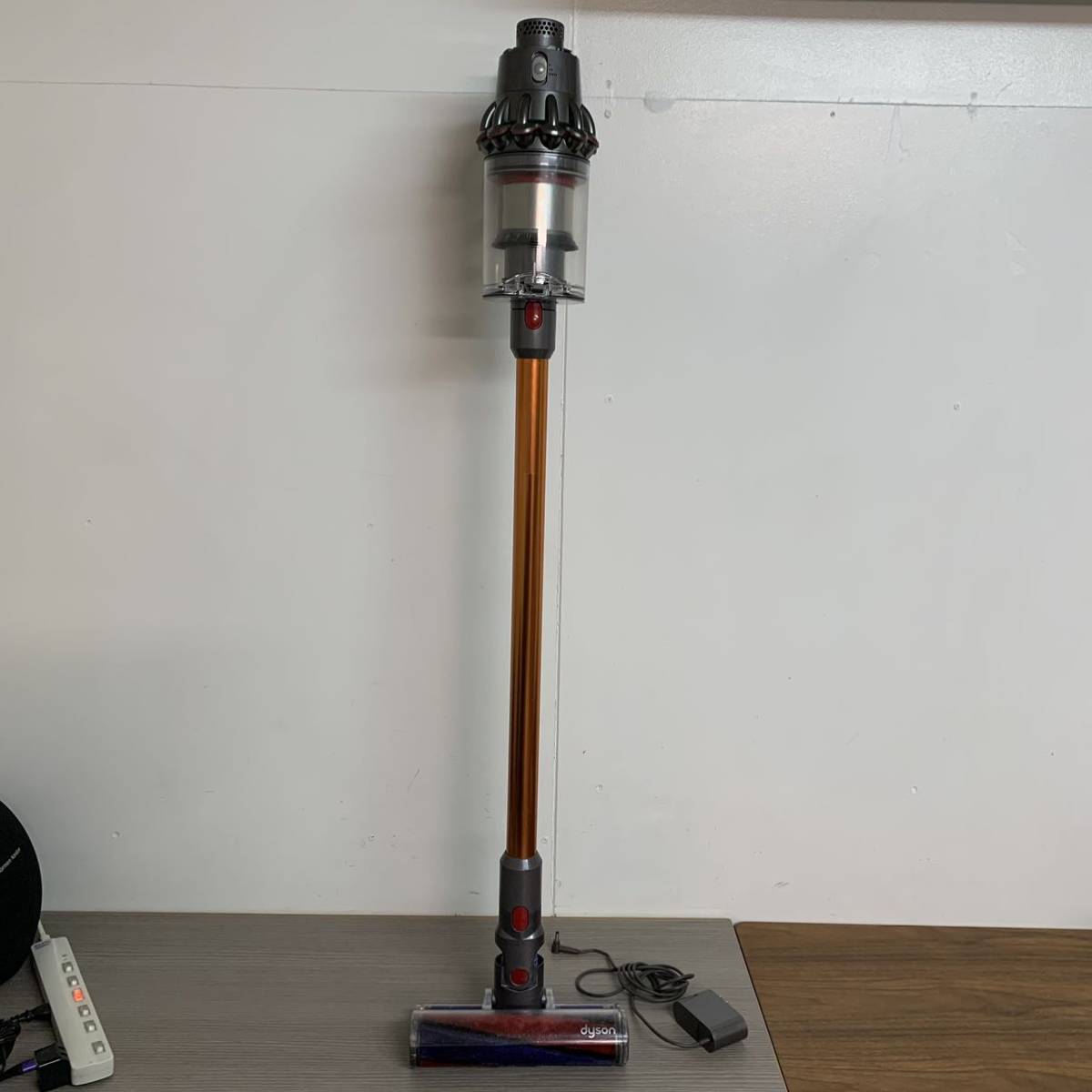 管2396 Dyson 掃除機 SV12 サイクロン コードレスクリーナー