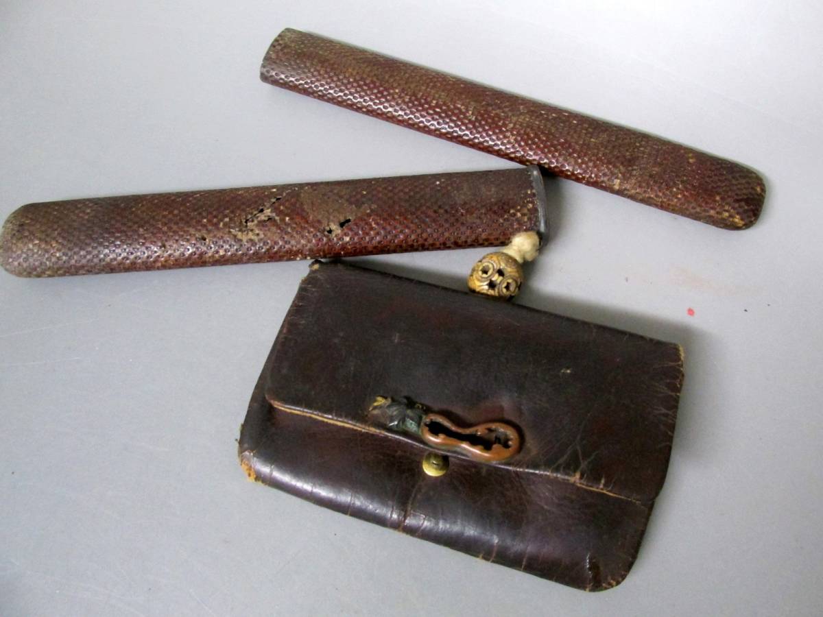 2125 骨董　瓢箪煙草入れ　提物　提げ物　時代物 ⑩古い煙草入れ 煙管入れ 提げたばこ入れ 瓢箪 喫煙具 腰差し 古い革製