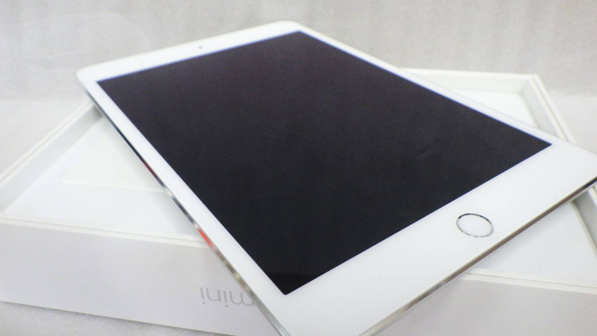 タブレット iPad mini 4 Wi-Fi 64GB シルバー（MK9H2J/A）