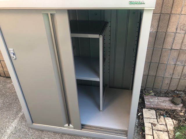 明日処分予定タクボ物置（引き取り限定）