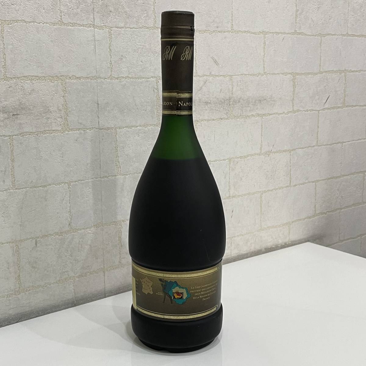 【メルカリ市限定価格】レミーマルタン　ナポレオン コニャック　ブランデー □未開栓□REMY MARTIN NAPOLEON レミーマルタン ナポレオン 700ml 40