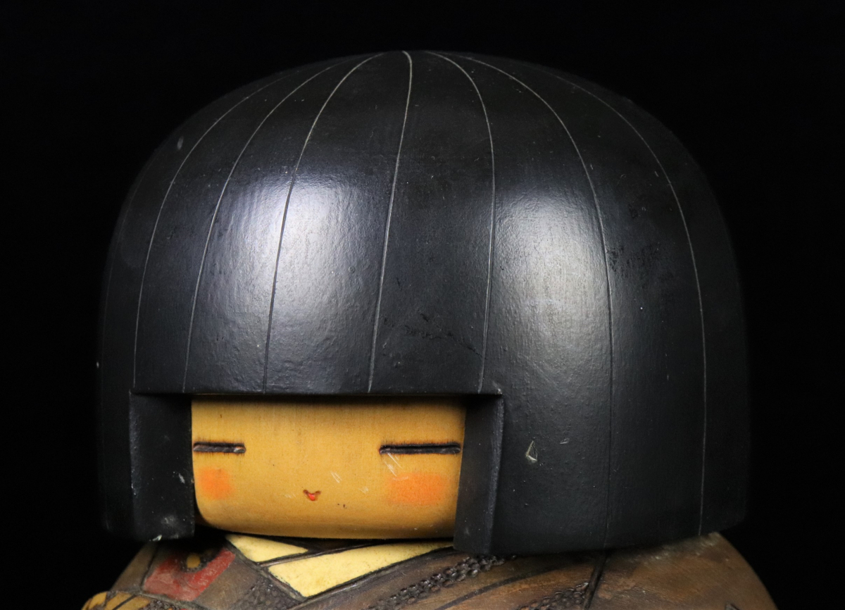 伊之助作】 こけし 山椿 内閣総理大臣賞作家 全長約30cm 木彫 伝統工芸