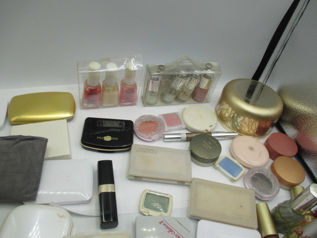 化粧品 まとめ売り シャネル ディオール sk-Ⅱなど