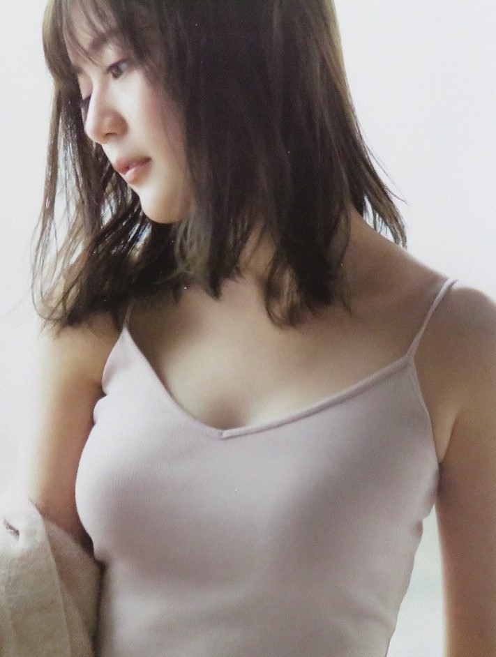 生田絵梨花 メモリアルブック KANON 生田絵梨花 メモリアルブック カノン - メルカリ