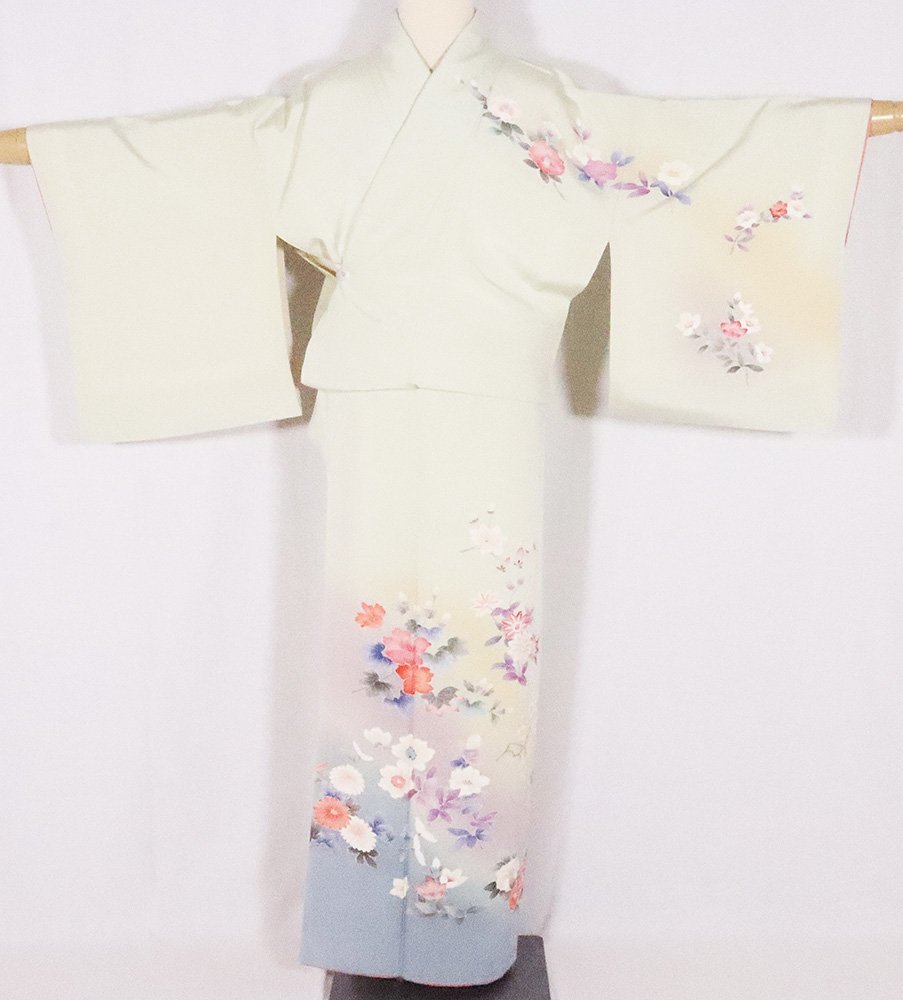  友禅訪問着 袷 正絹 薄緑 菊 牡丹 梅 Sサイズ ki26363 着物 レディース オールシーズン 入学式 卒業式 結婚式(仕立て上がり)｜売買されたオークション情報、yahooの商品情報をアーカイブ公開 - 仕立て上がり