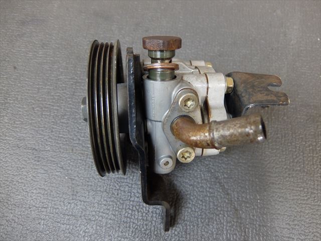 S13 シルビア/180SX SR20DET 純正 パワステポンプ (エンジン部品