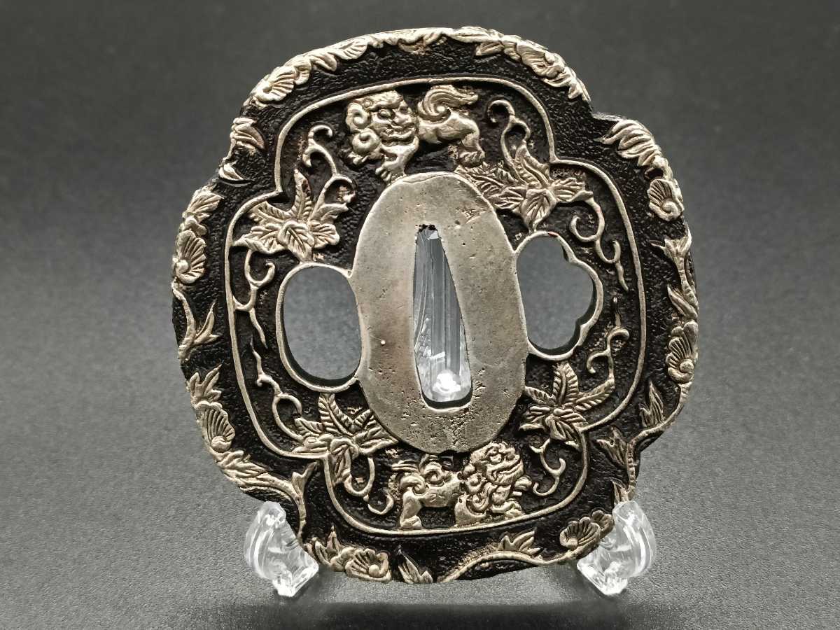 鍔 鐔 江戸 刀装具 獅子に牡丹の図