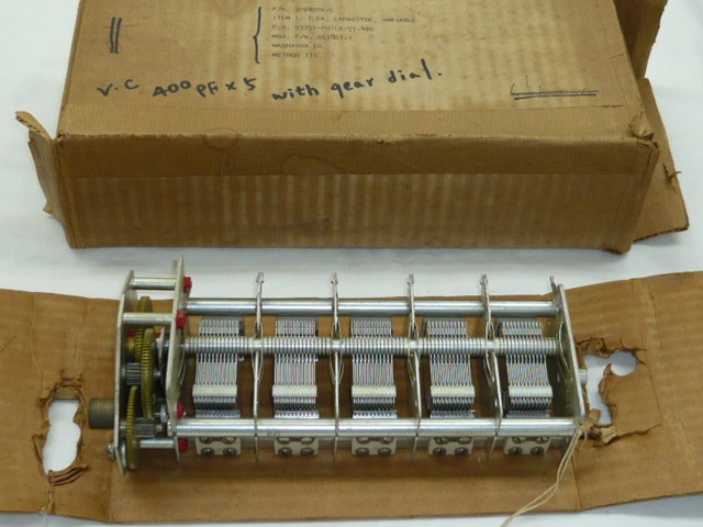 【激安大特価，送料無料】 部品 ギヤダイヤル 400PF CAPACITOR VARIABLE MAGNAVOX(固定)｜売買されたオークション情報、yahooの商品情報をアーカイブ公開 - オークファン 固定