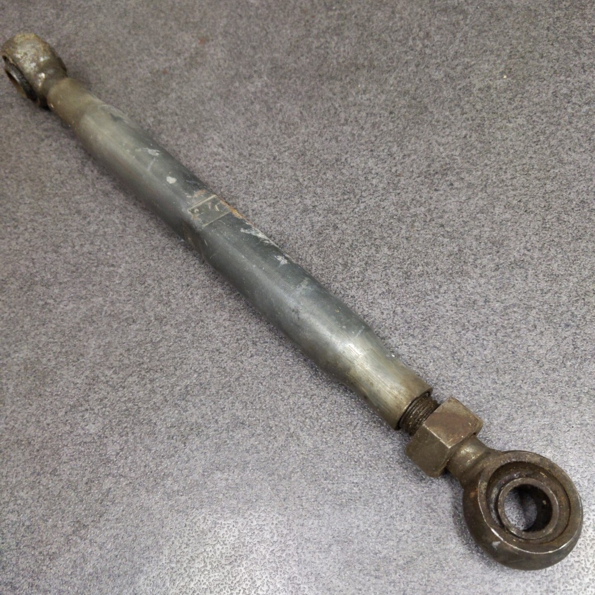 [80i1129] トップリンク トラクターリンク　長さ約46cm ヒッチ ロータリー 作業機 PTO 取付 接続 部品 パーツ ジョイント　　